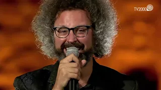 Simone Cristicchi "L'ultimo valzer" LIVE a Le poche cose che contano | Tv2000