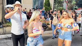 VEJA AS DUAS 👱‍♀️DANÇANDO 💃 PISEIRO  COM O CANTOR ANDRÉ LUIZ NA AVENIDA PAULISTA @RenataTardony