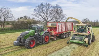 Krone Big X700, Fendt Vario 1042, 936 S4, 933 & Pottinger Combiline 10010, ZDT Giga 45 v žitech