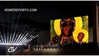 Emotional song-prayer by 1.5 million young people to Our Lady of Czestochowa in WYD