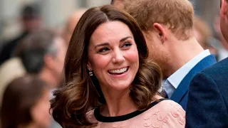 ‘Show us the original photo’: Calls for Princess Kate to reveal unedited image