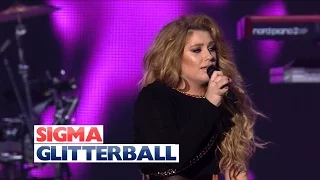 Sigma ft. Ella Henderson - 'Glitterball' (Live at Jingle Bell Ball 2015)