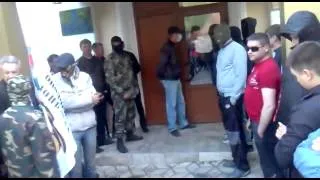 Амвросиевка 30.04.2014 как скидывали мэра