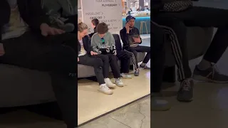 Можно засадить тебе и тебе😂🤣 #суетовый #shorts #юмор #пранк