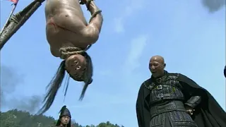 Mob boss executes prisoner in public, Shaolin monk's kung fu saves the prisoner!