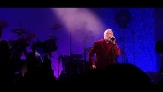 Heroes by  Roger Taylor (Queen) Manchester Academy 3rd October 2021 David Bowie cover)