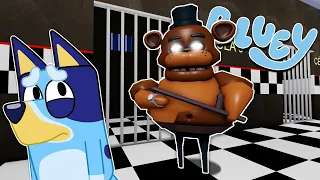 BLUEY ESCAPA de la PRISION de BARRY FREDDY FNAF | Las Aventuras de BLUEY en ROBLOX!