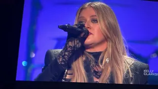 Kelly Clarkson Live at iHeartRadio 2023