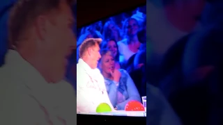 Ein Fan wirft sein Hemd zu Dieter Bohlen 😂😂