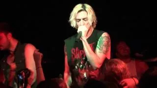 Young Guns - Stitches & Learn My Lesson (Poznan, Poland 28.10.2011) HD