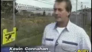 Reporter Touches a 6000 volt Fence