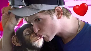 KISSING CONTEST WITH A MONKEY!!!