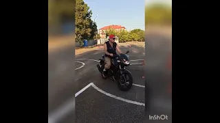 показываю как победить восьмёрку на мотоцикле 👻