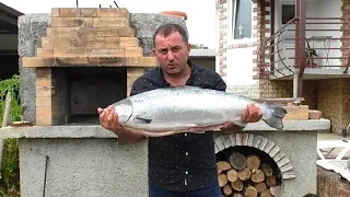 SALMON on the GRILL. SKEWERS of FISH.  ENG SUB.