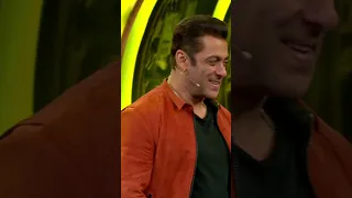 Salman Khan grooves on #ghanisyaani #mcsquare #shehnaazgill  #salmankhan