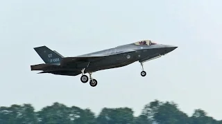 F-35 Lightning vs. F-16, EXPERIENCE FLIGHTS at Volkel - Netherlands AF