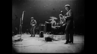 (Synced) The Beatles - Live At The Washington Coliseum - February 11, 1964 - Source 2