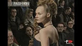 ALEXANDER MCQUEEN Fall Winter 1996 1997 Paris - Fashion Channel