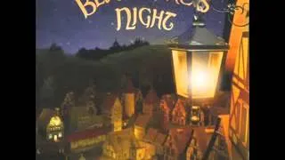 Blackmores Night Village Lanterne Full length