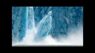 Захватывающее зрелище обрушение ледника