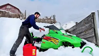 First Snowmobile Ride Ends VERY BADLY (Arctic Cat ZR 800)