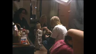 Kurt Cobain, Frances Bean, Courtney Love Backstage  Interview, MTV Live & Loud,  Dic 13 1993 HD