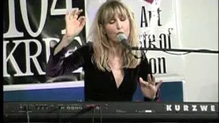 Donna Lewis and Tony Franklin acoustic performance