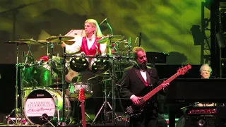 Mannheim Steamroller - TOCCATA