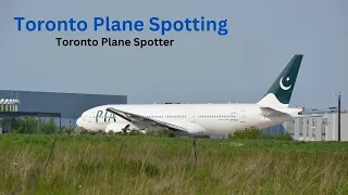 Afternoon Rush At Toronto Pearson International Airport