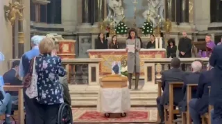 Funerali Franco Di Mare, la moglie Giulia Berdini: "Mi hai insegnato a guardare il bene nella vita"
