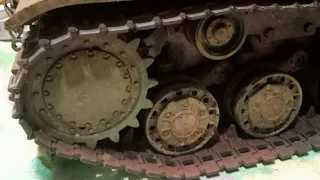 how to remove and reinstall  the tracks of henglong rc tank in a simple way..