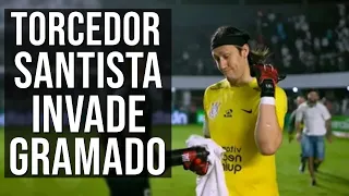 TORCEDOR  INVADE CAMPO e da uma VOADORA em Cássio  APÓS SANTOS 1X 0 CORINTHIANS