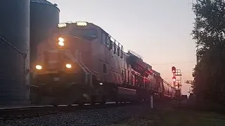 CN Manifest With older UP C40 in Allenton