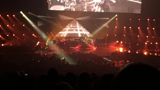 Queen + Adam Lambert - We Will Rock You (Fast) / Tie Your Mother Down Live, 2018/09/07, Las Vegas)