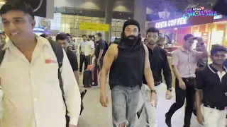 Bobby Deol Gets Mobbed By Fans As He Exits Mumbai Airport Without Security; WATCH