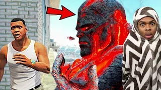 CAN YOU SURVIVE WHEN THE BIGGEST EARTHQUAKE HAPPENS EVERY 30 SECONDS IN GTA 5! (GTA 5 MODS RP)