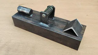 Very few people know how to make a simple metal plate iron bending tool