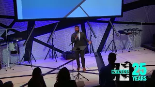 Baratunde Thurston at WITNESS' A Night for Change, November 2017