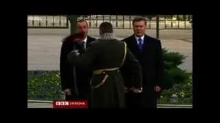 Янукович  отмочил , получил, поржал 2013