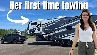 Picking up our BRAND NEW RV - Automatic Sliding Fifth Wheel RV Hitch - RV Living