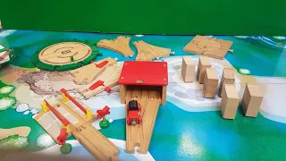 Unboxing of newly arrived Vintage Brio goodies in stop motion