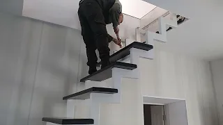 процесс монтажа Лестницы на Косоурах