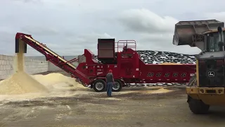 Rotochopper MC266 grinding high moisture shell corn