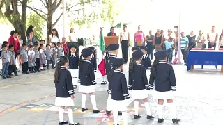 Ceremonia entrega de Bandera. Preescolar. 2018 -2019.