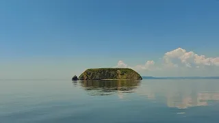 Владивосток, Остров Скребцова, Приморский край, известный как «Коврижка».