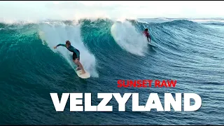 Surfing Velzyland on the North Shore (4K60p HDR)