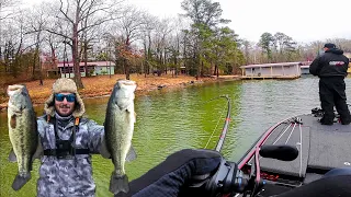 This CRANKBAIT was Getting it Done! (LAKE GUNTERSVILLE)