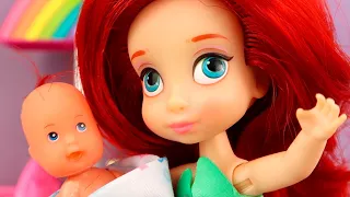 👶 ¡El Nuevo Hermanito Bebé De La Sirenita Junior! | Princesas de Disney