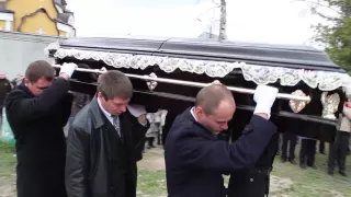 UKRAINE: Ukrainian Journalist Laid to Rest in Kiev