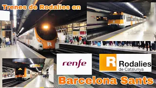 Trenes de Rodalies en la estación Barcelona Sants